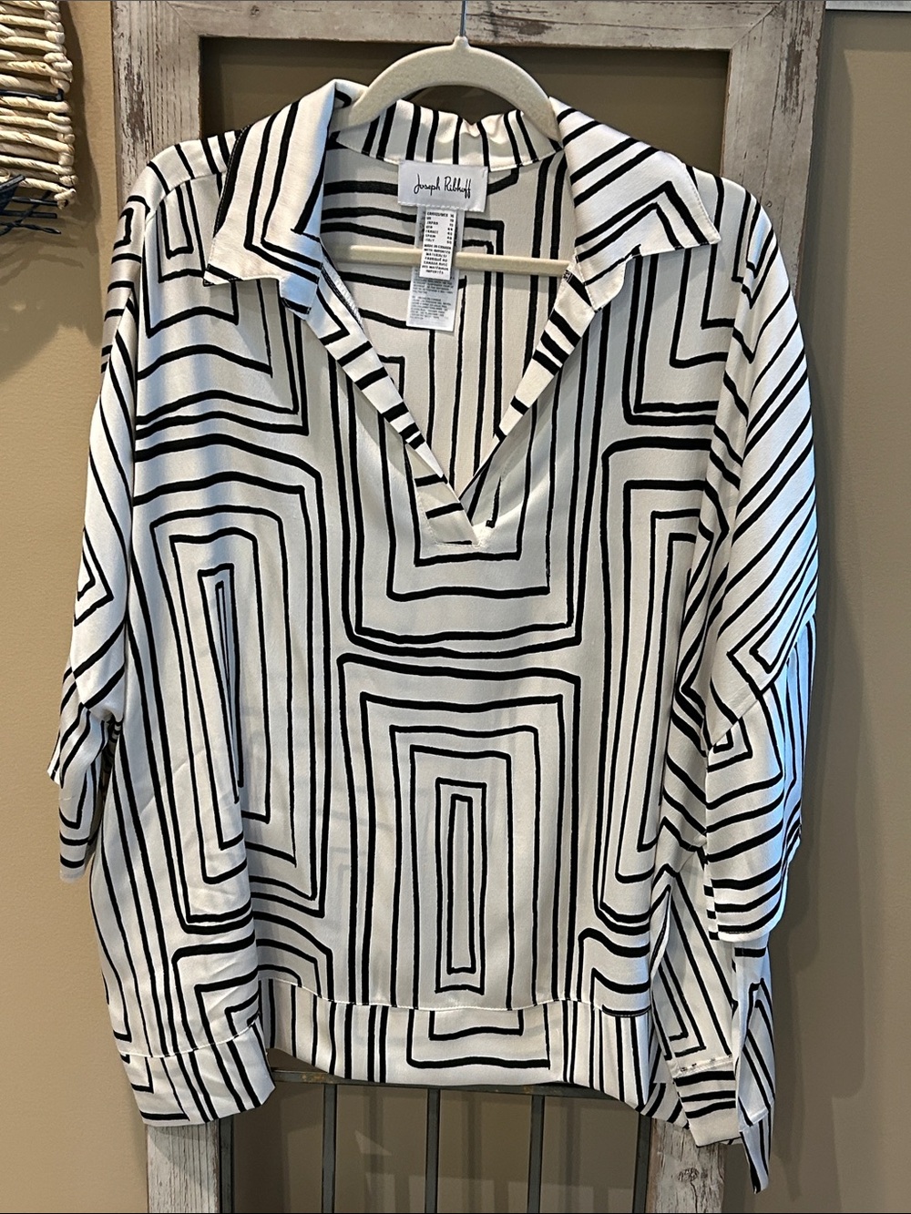 Joseph Ribkoff Black & White Geometric V-Neck Tunic